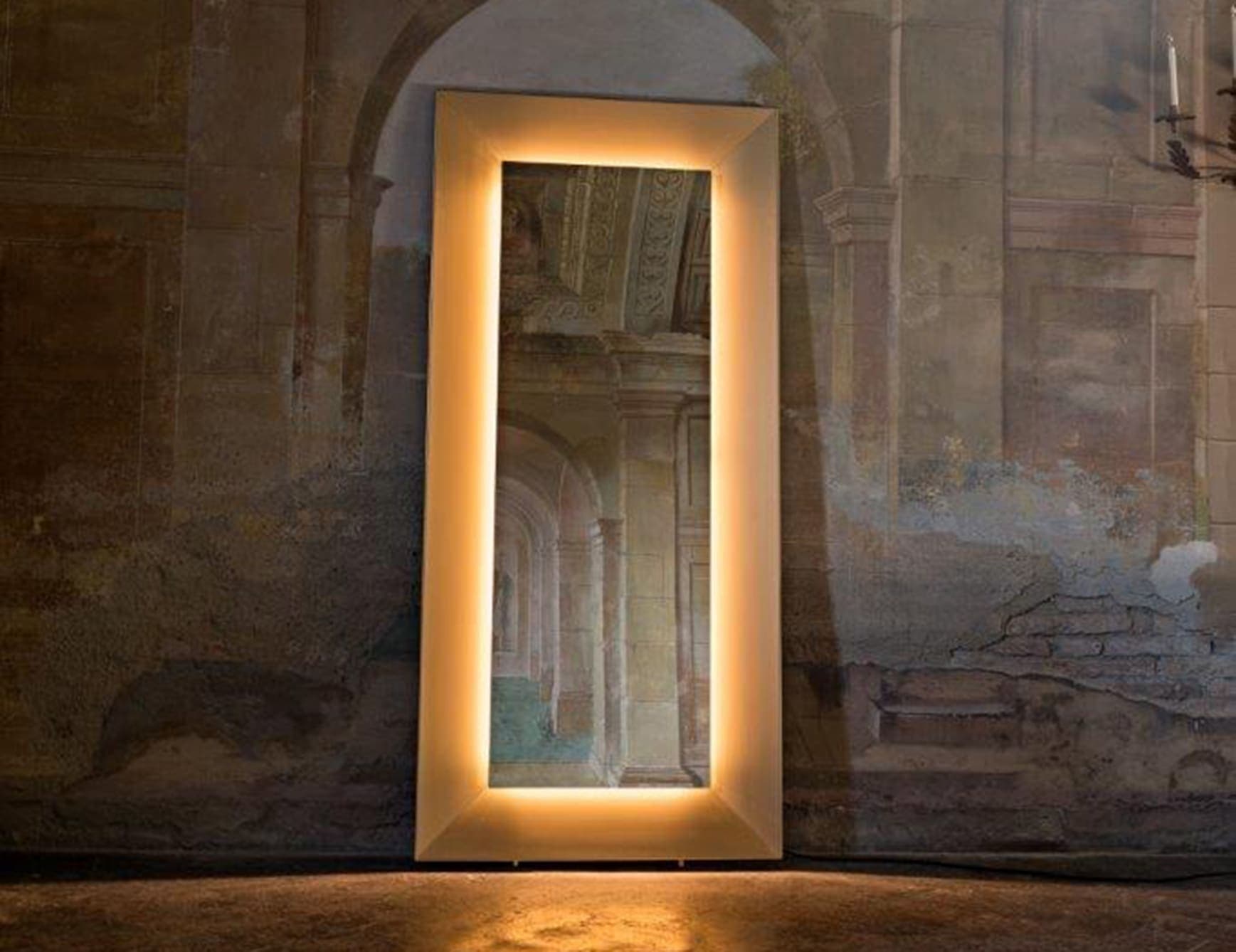Best World modern luxury mirror with gold metal