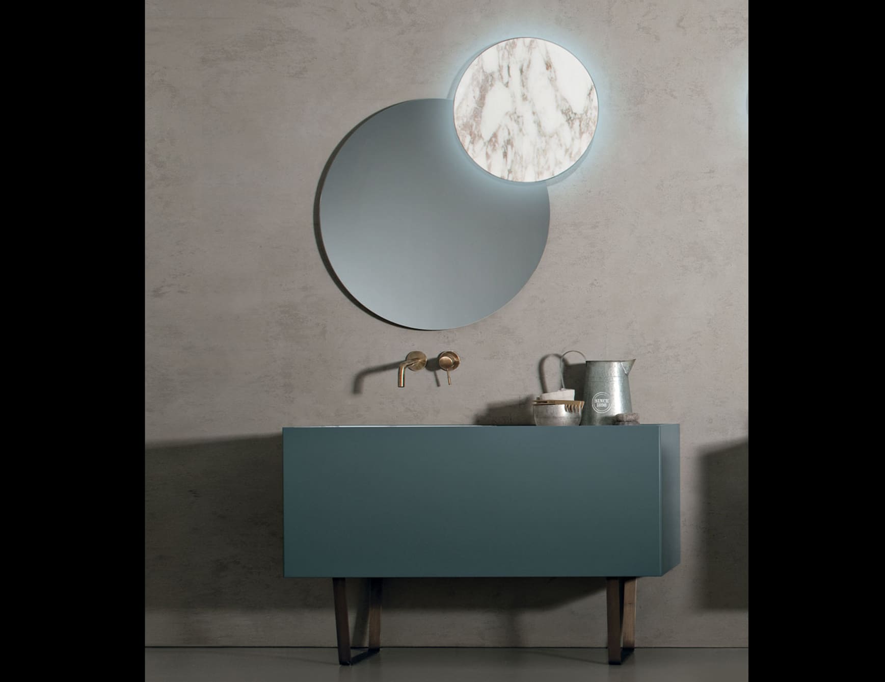 Composition 5 modern Italian bathroom vanity with blue lacquered wood