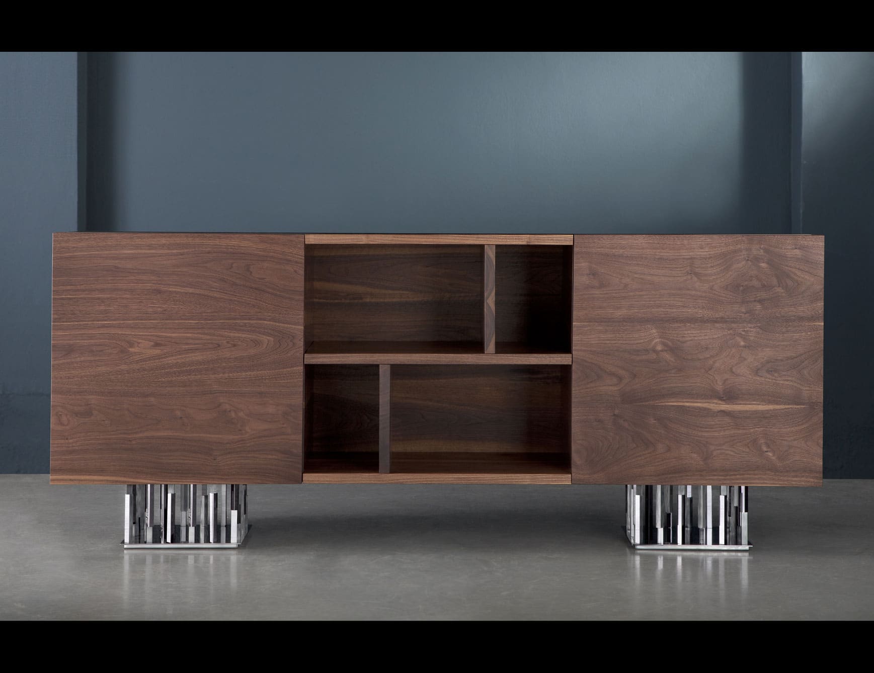 Credenza 9 modern Italian media unit with brown Walnut wood