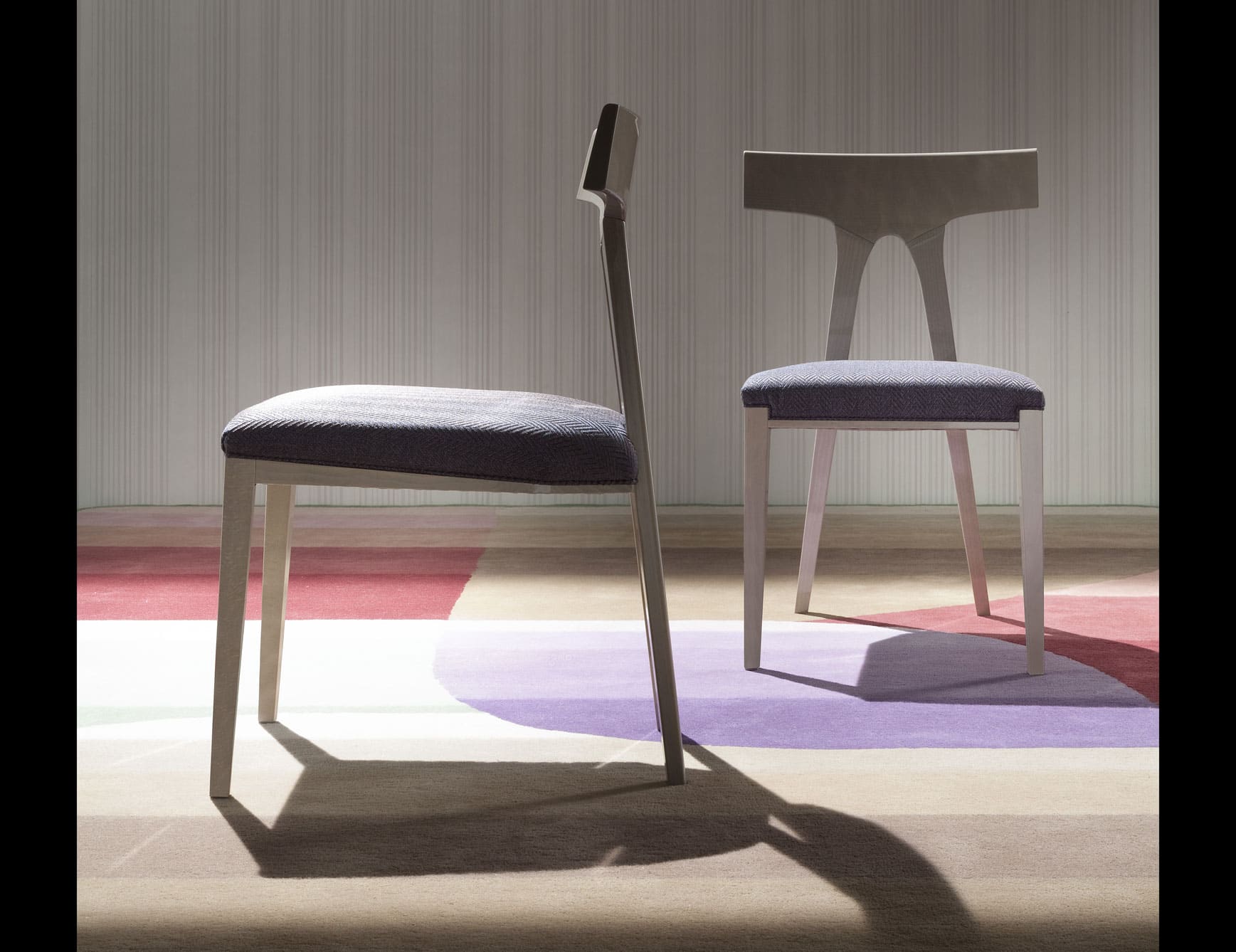 Flamingo modern Italian chair with purple leather