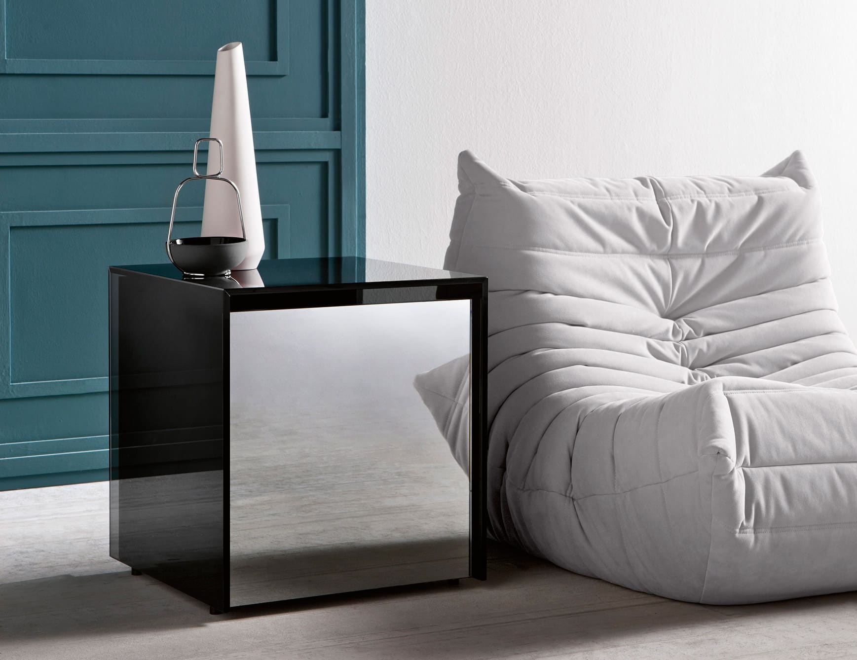 Gotham SIDE contemporary Italian nightstand with black glass