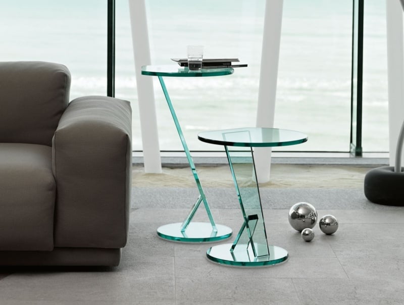 Nicchio contemporary Italian side table with clear glass