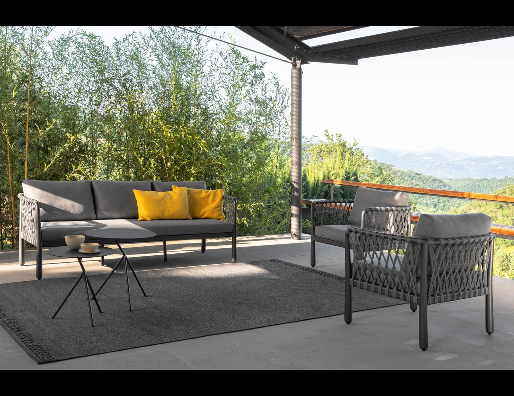 Sofy contemporary Italian table with grey metal