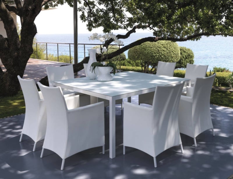 Touch contemporary Italian table with white metal