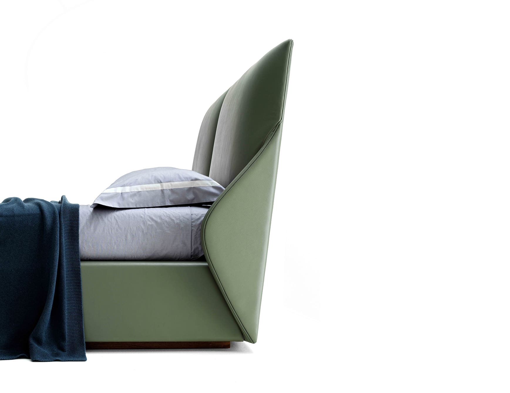 Yes modern Italian bed with green leather