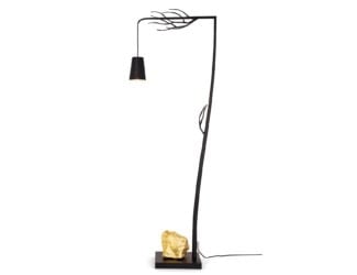 &lt;p&gt;Jackie(170) modern Italian table lamp shown in black lacquer. Available in two sizes="auto" with black or white lacquered wood. Made in Italy.&lt;/p&gt;
